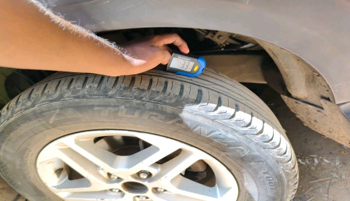 2016 Mahindra NUVOSPORT N8, Diesel, Manual, 1,27,316 km, tyre