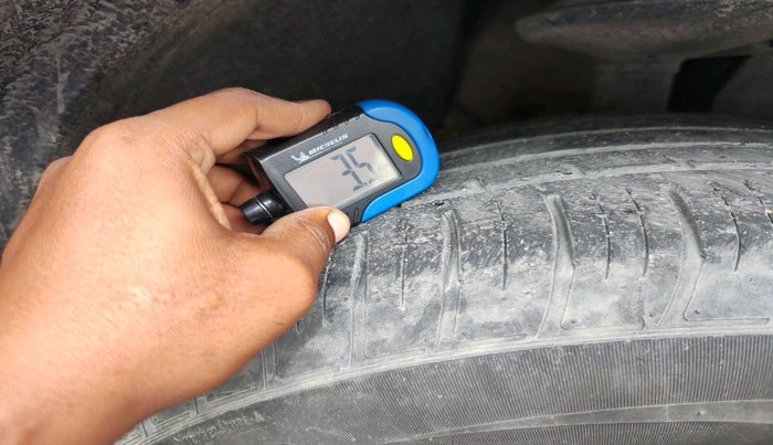 2020 Renault Duster RXZ 1.5 PETROL MT, Petrol, Manual, 37,996 km, tyre