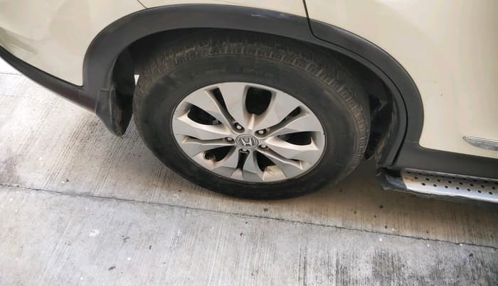 2016 Honda CRV 2.4L 2WD AT, Petrol, Automatic, 1,22,848 km, tyre