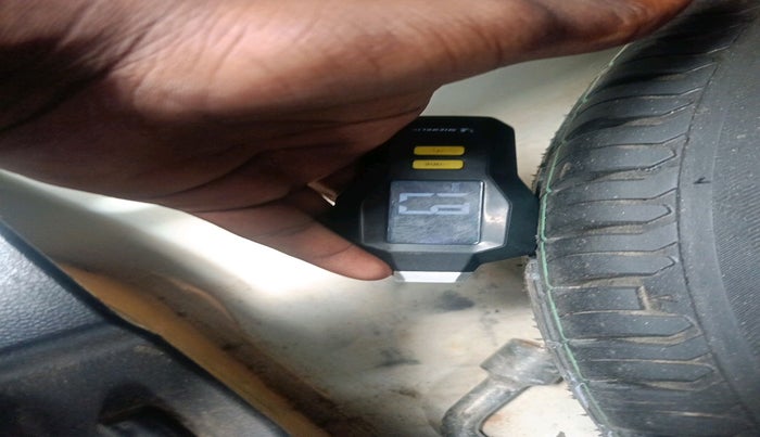 2023 Maruti Dzire ZXI AMT, Petrol, Automatic, 56,059 km, tyre