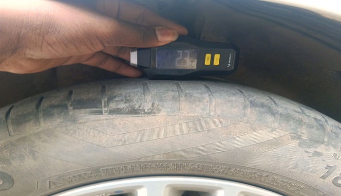 2023 Maruti Dzire ZXI AMT, Petrol, Automatic, 56,059 km, tyre