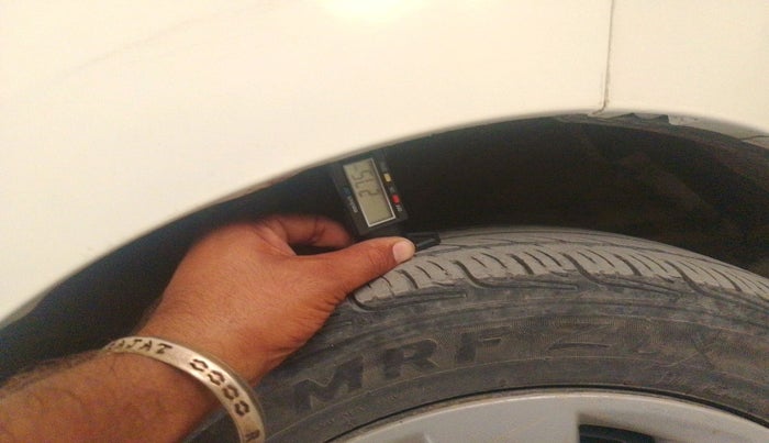 2015 Maruti Alto K10 VXI, Petrol, Manual, 1,07,734 km, tyre