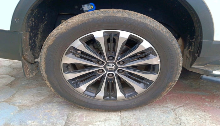 2020 MG GLOSTER SAVVY 6 STR 2.0 TWIN TURBO 4WD, Diesel, Automatic, 54,497 km, tyre