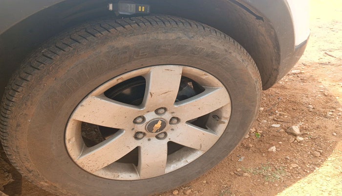 2011 Chevrolet Captiva XTREME, Diesel, Manual, 1,10,268 km, tyre