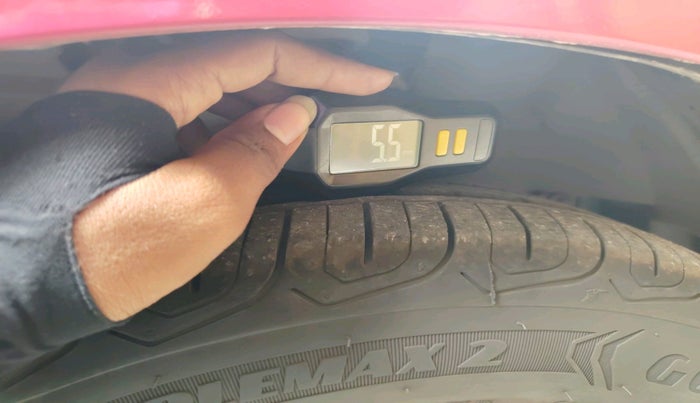 2017 Honda Brio VX AT, Petrol, Automatic, 32,339 km, tyre
