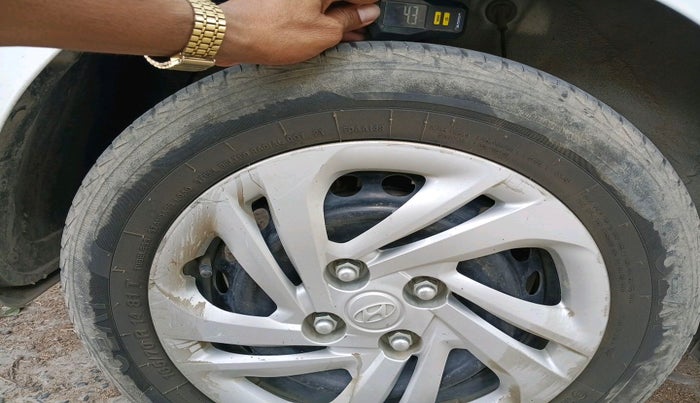 2020 Hyundai AURA S 1.2, Petrol, Manual, 33,557 km, tyre