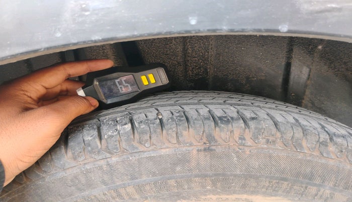 2021 Maruti XL6 ZETA MT, Petrol, Manual, 5,985 km, tyre