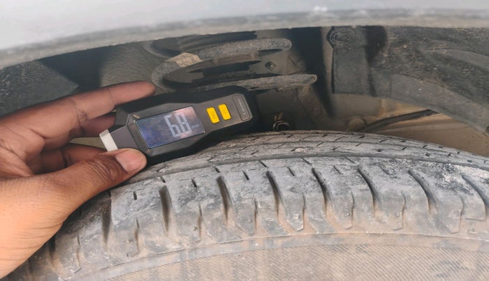 2021 Maruti XL6 ZETA MT, Petrol, Manual, 5,985 km, tyre