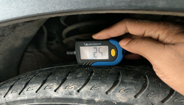 2017 Hyundai Creta S 1.4 DIESEL, Diesel, Manual, 1,78,421 km, tyre