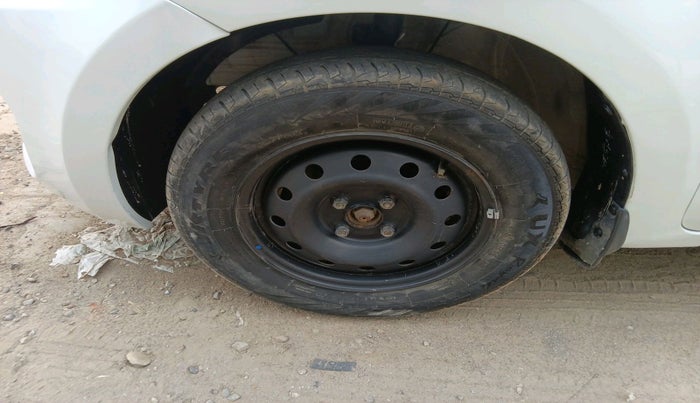 2019 Maruti Swift VXI, Petrol, Manual, 85,005 km, tyre