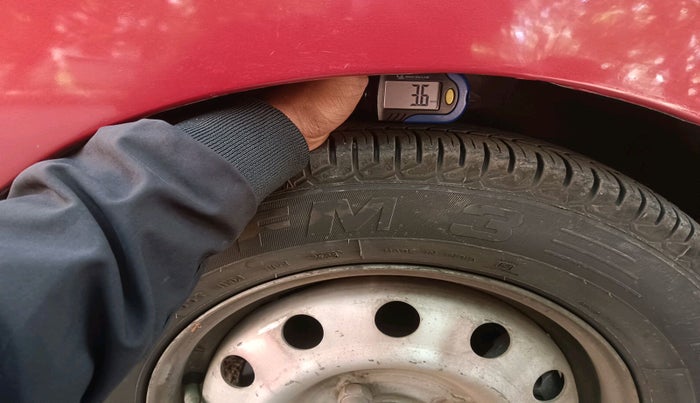 2012 Hyundai i10 ERA 1.1, Petrol, Manual, 91,555 km, tyre
