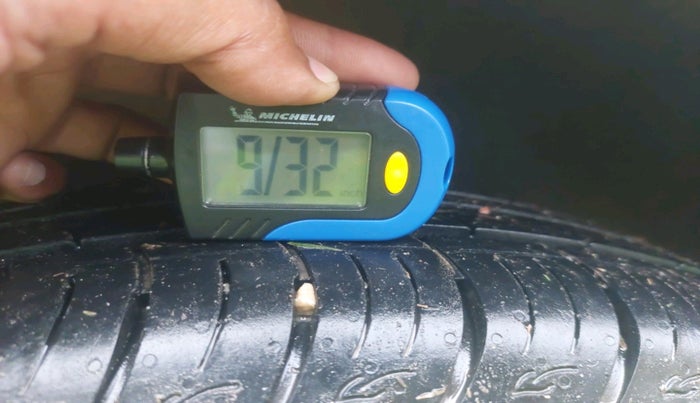 2018 Mahindra MARAZZO M2 7STR, Diesel, Manual, 1,34,572 km, tyre