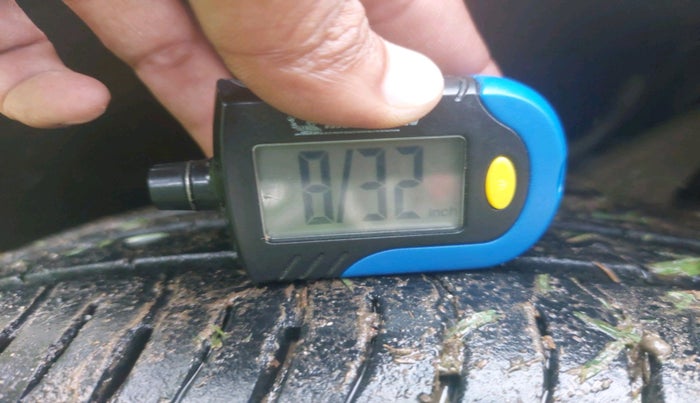 2018 Mahindra MARAZZO M2 7STR, Diesel, Manual, 1,34,572 km, tyre