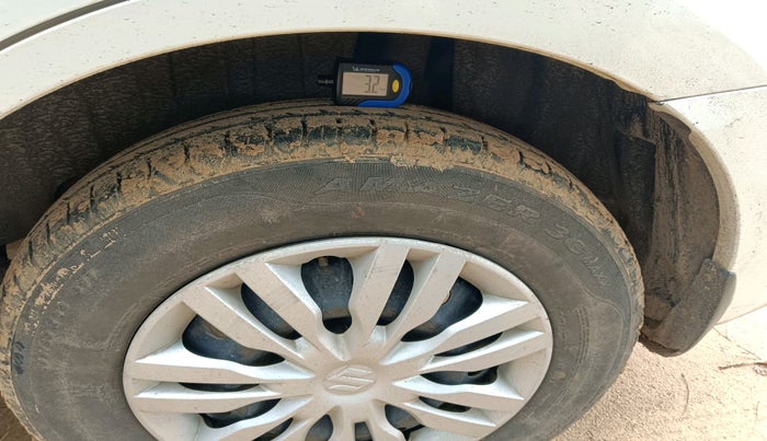 2018 Maruti Dzire VDI, Diesel, Manual, 86,732 km, tyre