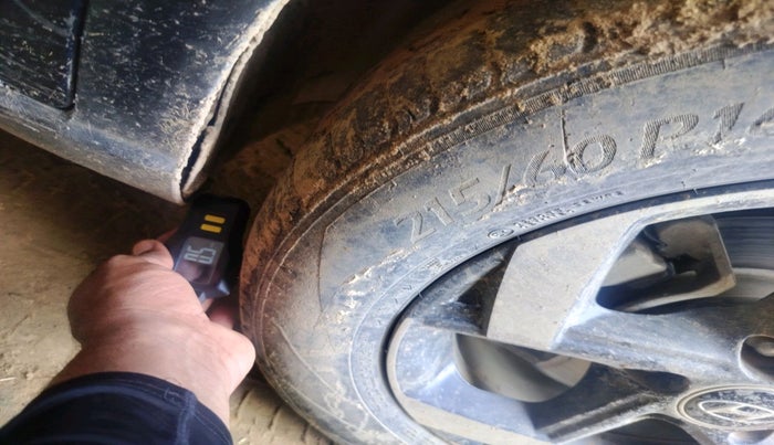 2019 Hyundai VENUE SX 1.0 TURBO, Petrol, Manual, 39,684 km, tyre