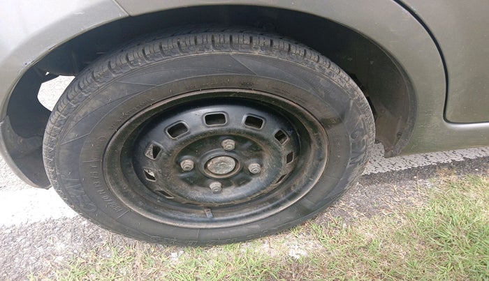 2011 Chevrolet Spark LT 1.0, Petrol, Manual, 86,940 km, tyre