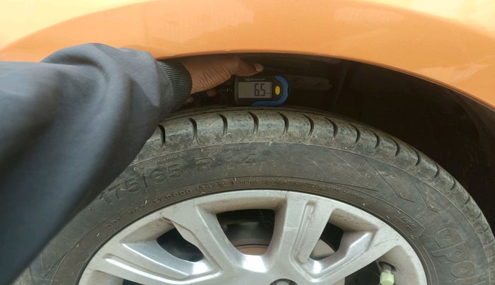 2017 Tata Tiago XZ PETROL, Petrol, Manual, 33,403 km, tyre