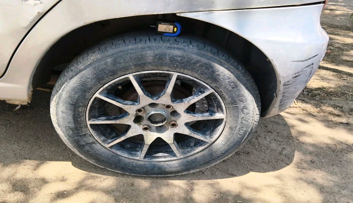2016 Tata Indica EV2 LS, Diesel, Manual, 1,52,352 km, tyre