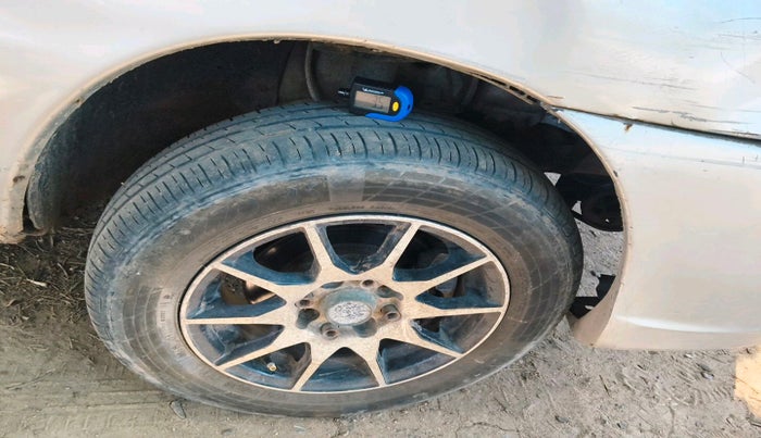 2016 Tata Indica EV2 LS, Diesel, Manual, 1,52,352 km, tyre
