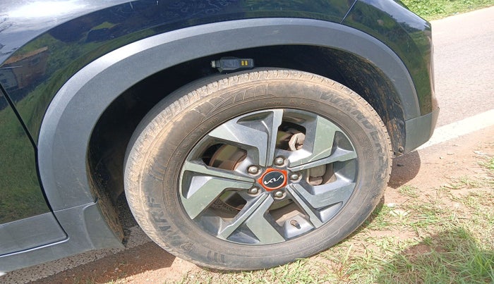 2021 KIA SONET HTX ANNIVERSARY EDITION 1.5, Diesel, Manual, 41,919 km, tyre