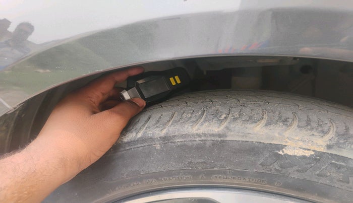 2021 Tata ALTROZ XZ PETROL, Petrol, Manual, 59,220 km, tyre