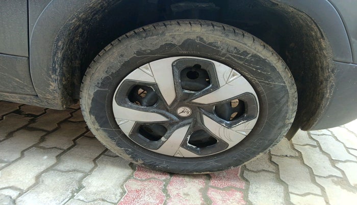 2022 Tata PUNCH PURE MT, Petrol, Manual, 41,187 km, tyre
