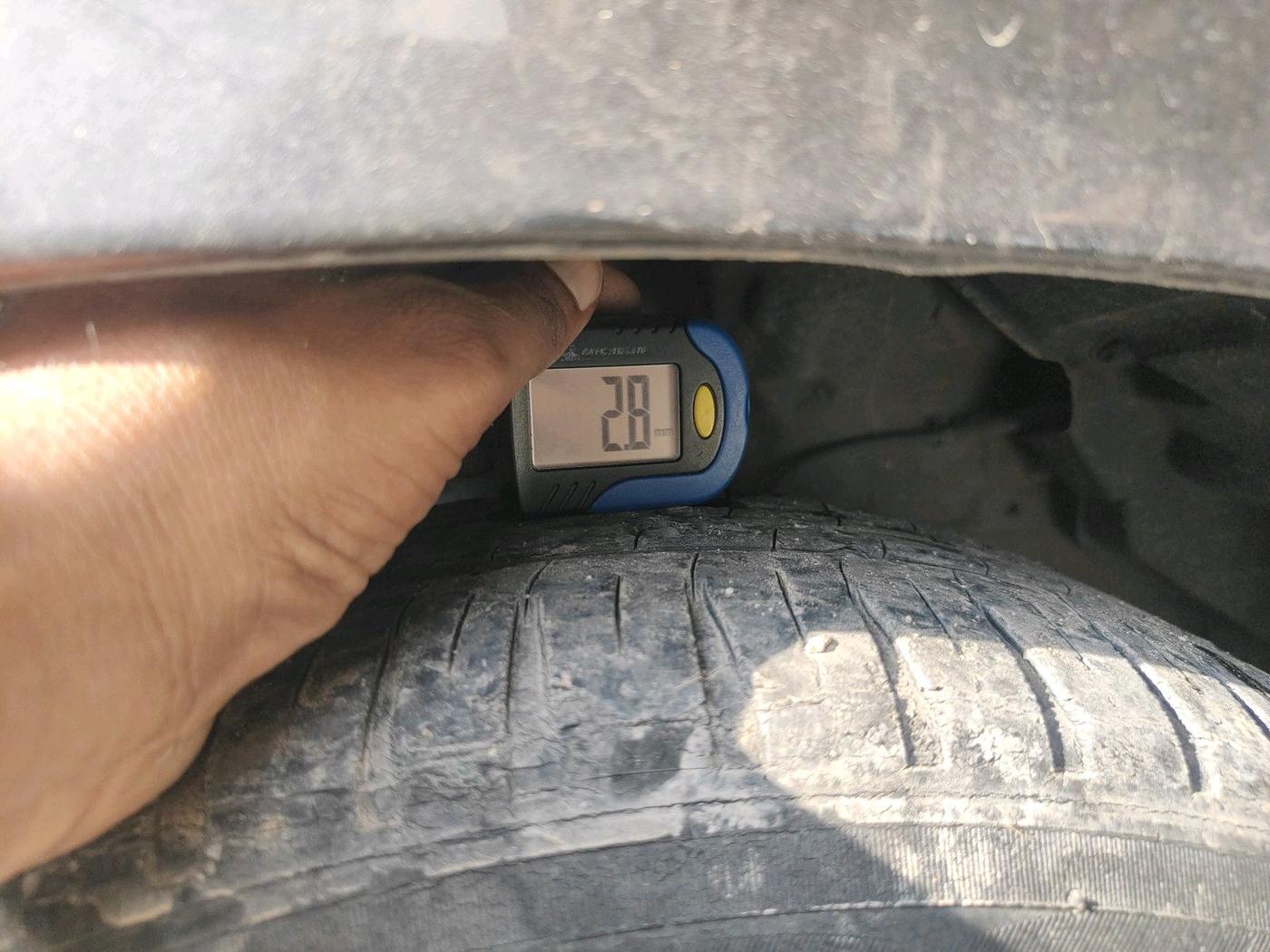 2019 Maruti S PRESSO VXI PLUS AMT, Petrol, Automatic, 74,479 km, tyre