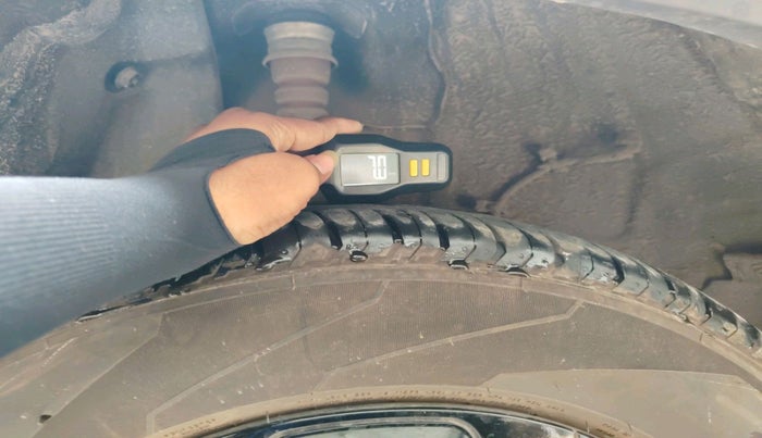 2023 Tata PUNCH ADVENTURE AMT, Petrol, Automatic, 6,858 km, tyre