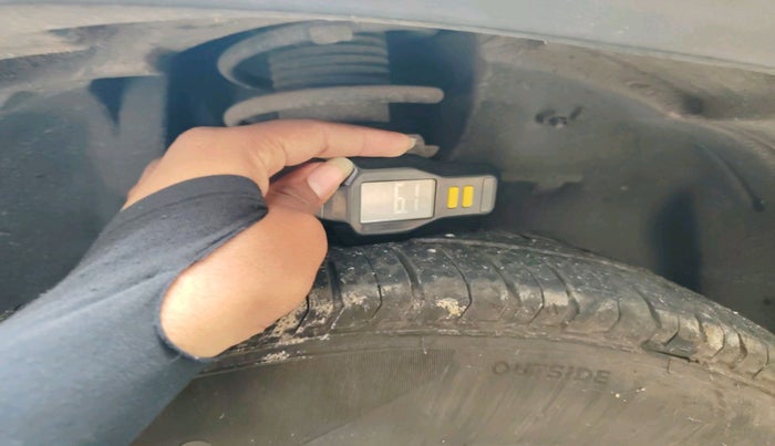 2023 Tata PUNCH ADVENTURE AMT, Petrol, Automatic, 6,858 km, tyre