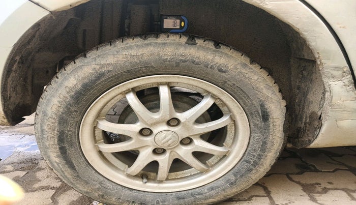 2014 Maruti Swift Dzire VXI, Petrol, Manual, 1,18,593 km, tyre