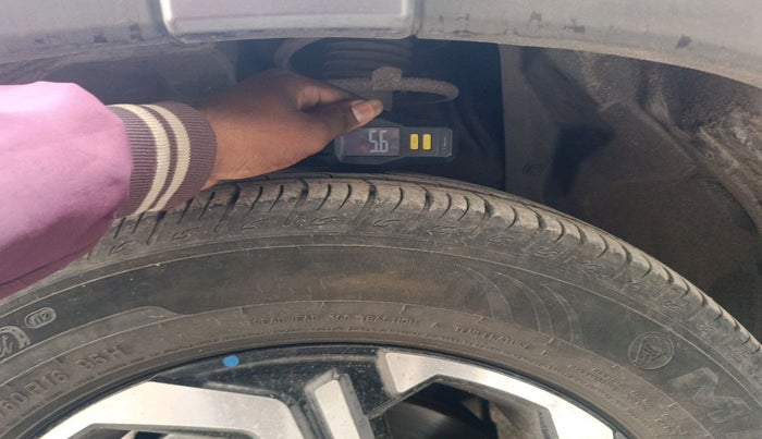 2023 Maruti BREZZA ZXI + SMART HYBRID, Petrol, Manual, 28,266 km, tyre