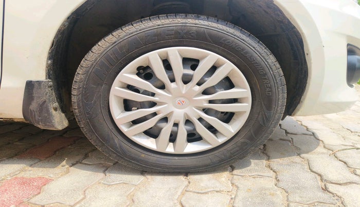 2014 Maruti Swift Dzire VDI, Diesel, Manual, 1,08,232 km, tyre