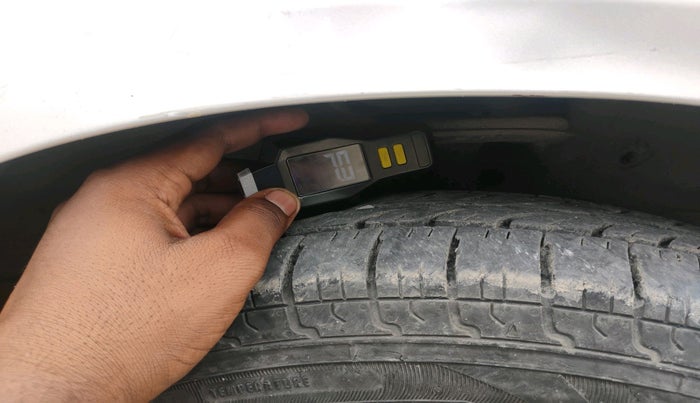 2010 Maruti Ritz VDI, Diesel, Manual, 80,408 km, tyre