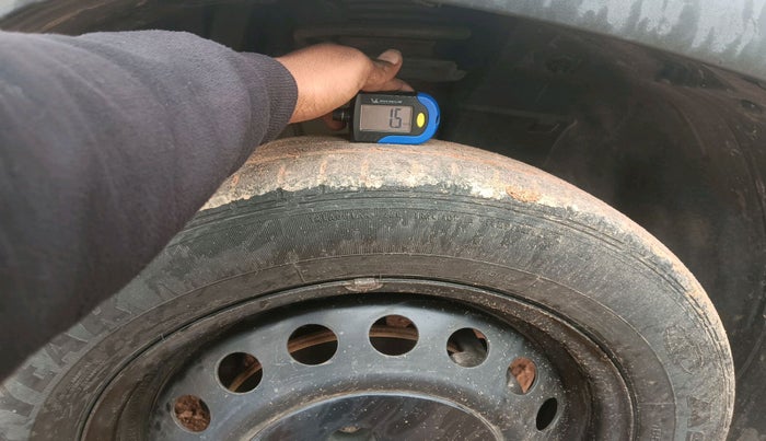2023 Tata PUNCH PURE MT, Petrol, Manual, 85,000 km, tyre