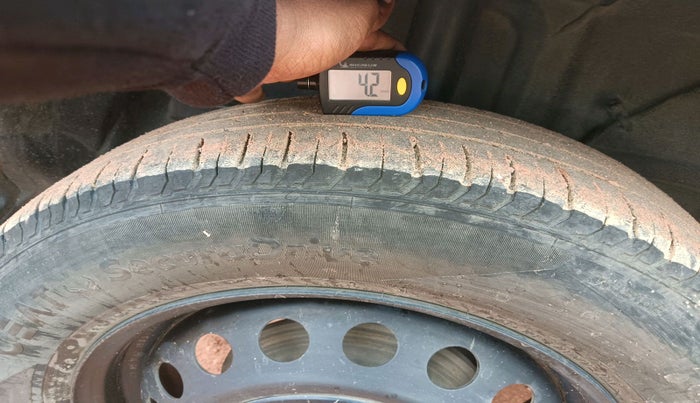 2023 Tata PUNCH PURE MT, Petrol, Manual, 85,000 km, tyre