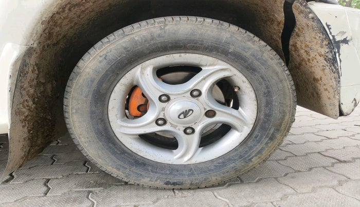 2013 Mahindra Scorpio VLX 2WD, Diesel, Manual, 1,83,275 km, tyre