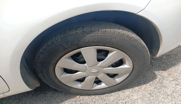 2011 Nissan Sunny XL, Petrol, Manual, 80,367 km, tyre