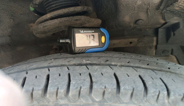 2012 Maruti Swift VDI, Diesel, Manual, 1,29,285 km, tyre