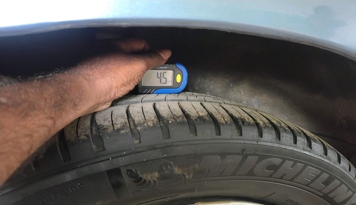 2013 Maruti Ritz VXI, Petrol, Manual, 80,154 km, tyre
