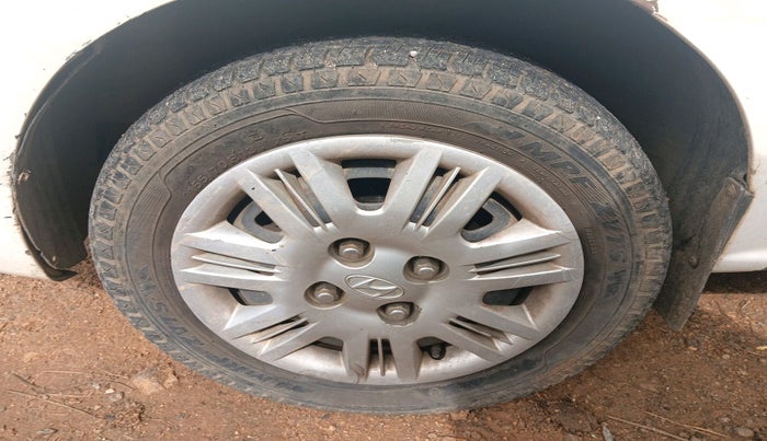 2010 Hyundai Santro Xing GLS, Petrol, Manual, 7,260 km, tyre