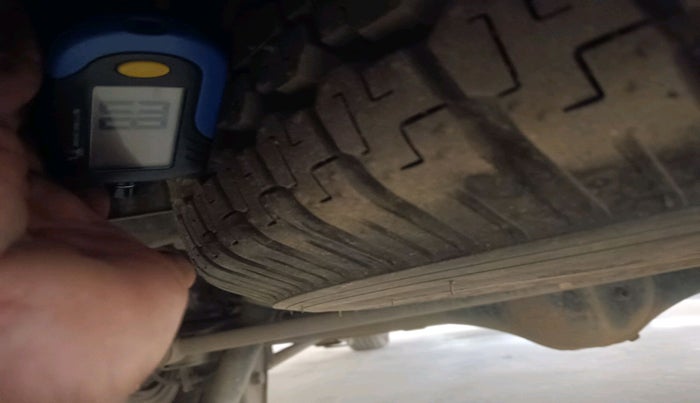 2019 Tata Hexa XM 4X2 7 STR, Diesel, Manual, 54,692 km, tyre