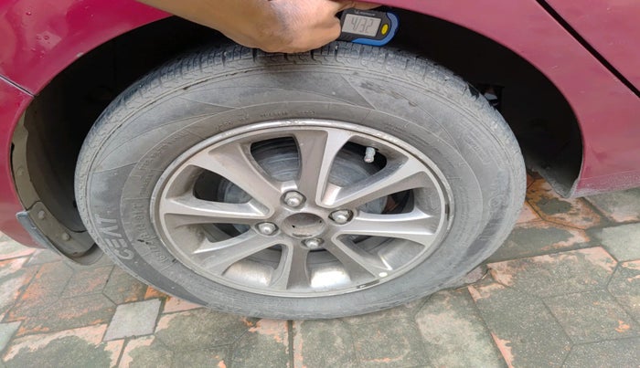 2016 Hyundai Grand i10 ASTA (O) AT 1.2 KAPPA VTVT, Petrol, Automatic, 1,04,376 km, tyre