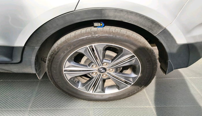 2015 Hyundai Creta SX (O) 1.6 DIESEL, Diesel, Manual, 1,17,794 km, tyre