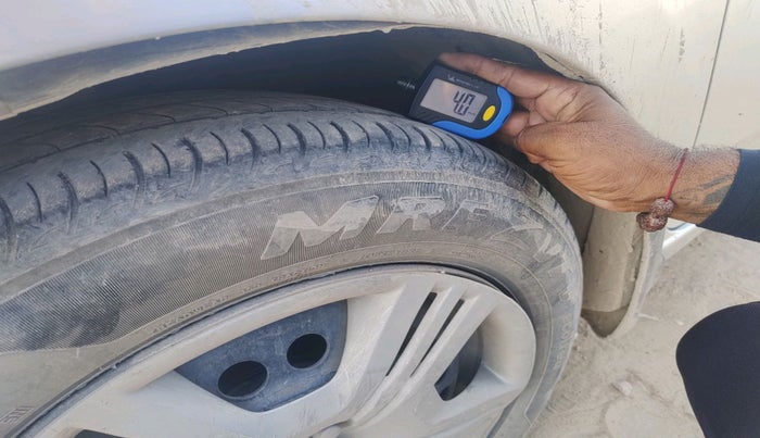 2010 Honda City 1.5L I-VTEC S MT, Petrol, Manual, 1,46,657 km, tyre