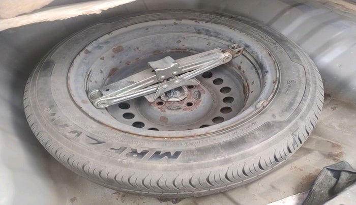 2010 Honda City 1.5L I-VTEC S MT, Petrol, Manual, 1,46,657 km, tyre