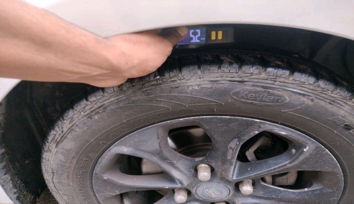 2015 Ford Figo Aspire TITANIUM PLUS 1.2 PETROL, Petrol, Manual, 79,379 km, tyre