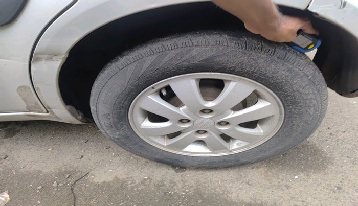 2010 Maruti Ritz ZXI, Petrol, Manual, 1 km, tyre