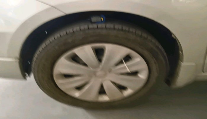 2018 Maruti Ertiga VXI, Petrol, Manual, 98,925 km, tyre