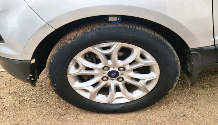 2017 Ford Ecosport TITANIUM 1.5L DIESEL, Diesel, Manual, 1,08,775 km, tyre