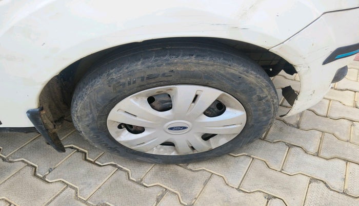 2012 Ford Figo EXI 1.4 DIESEL, Diesel, Manual, 1,08,631 km, tyre